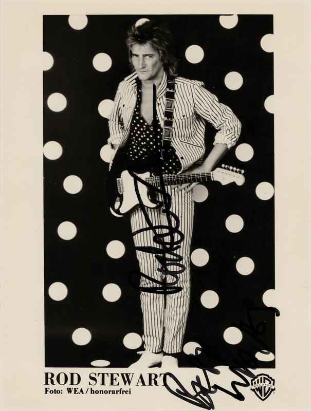 Lot 825 Rod Stewart Signed Photograph