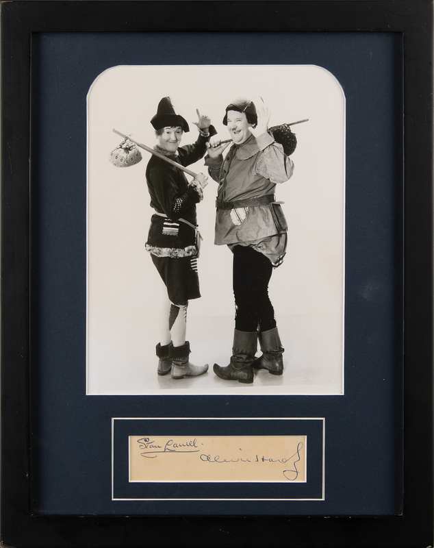 Lot 947 Laurel and Hardy Signatures