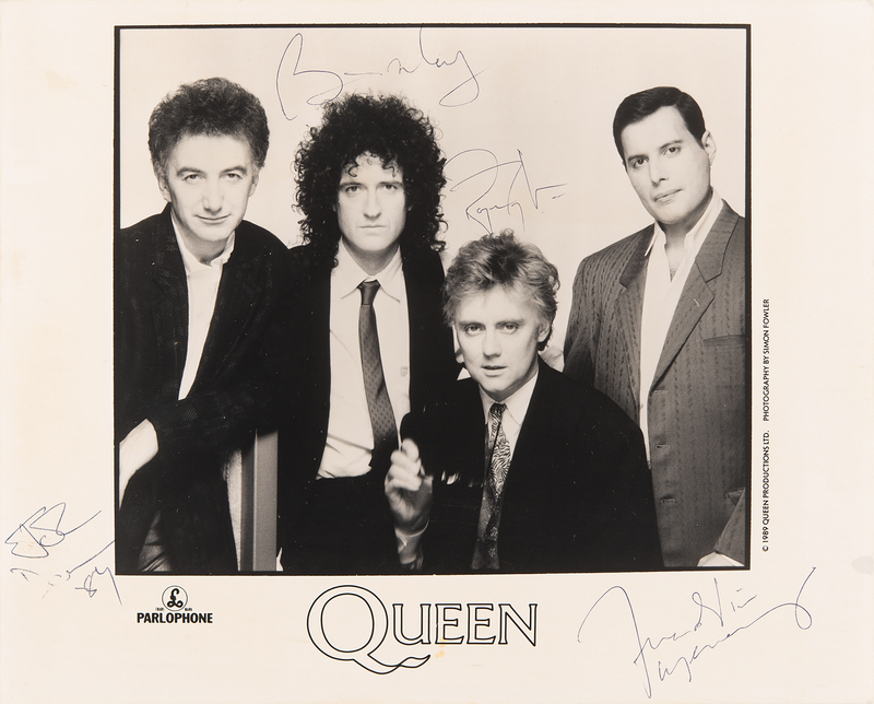Lot 680 Queen Signed Photograph
