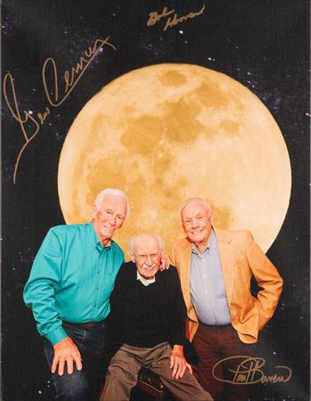 Lot #522 Gene Cernan and Bob Hoover Signed Photographic Print (16.25˝ x 20.75˝) - From the Personal Collection of Gene Cernan - Image 2