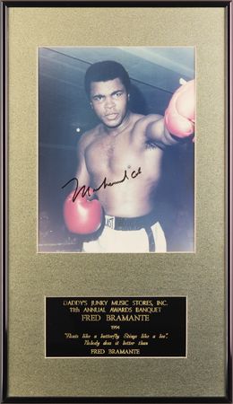 Lot #1015 Muhammad Ali Signed Photograph - Image 1