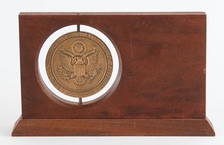 Lot #104 Richard Nixon Inaugural Medal Desk Display - Image 2