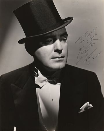 Lot #868 Actors and Actresses (19) Signed Vintage Photographs - Image 10