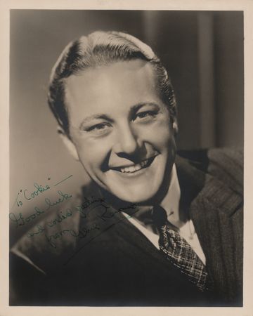 Lot #868 Actors and Actresses (19) Signed Vintage Photographs - Image 14