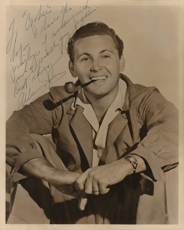 Lot #868 Actors and Actresses (19) Signed Vintage Photographs - Image 8