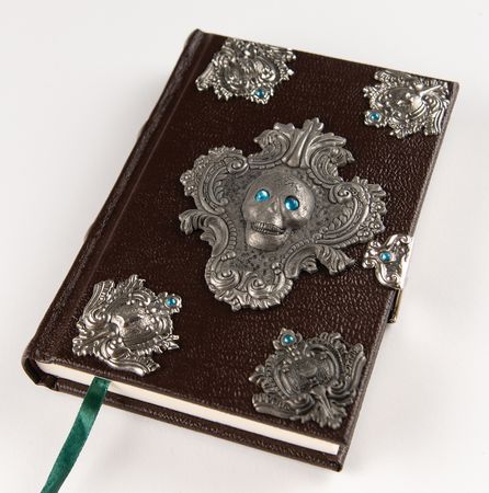 Lot #615 J. K. Rowling Signed Book - The Tales of Beedle the Bard (Deluxe Collector's Edition) - Image 11