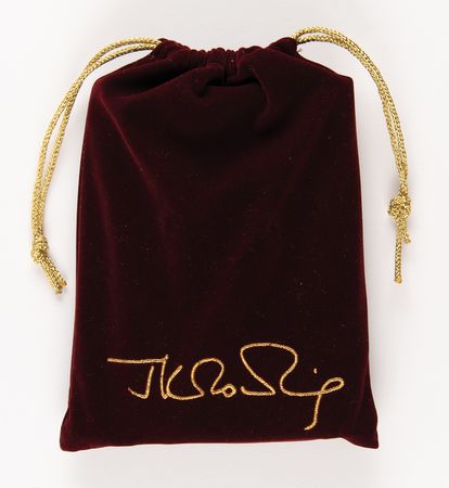 Lot #615 J. K. Rowling Signed Book - The Tales of Beedle the Bard (Deluxe Collector's Edition) - Image 12