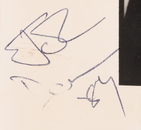 Lot #680 Queen Signed Photograph - Image 3