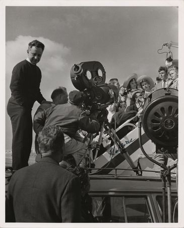 Lot #940 Elia Kazan Signed Photograph - Image 1
