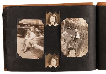 Lot #7100 Bonnie and Clyde Period Photograph Archive (500+) from the Personal Collection of Nellie May Barrow, the Older Sister of Clyde Barrow - Image 11