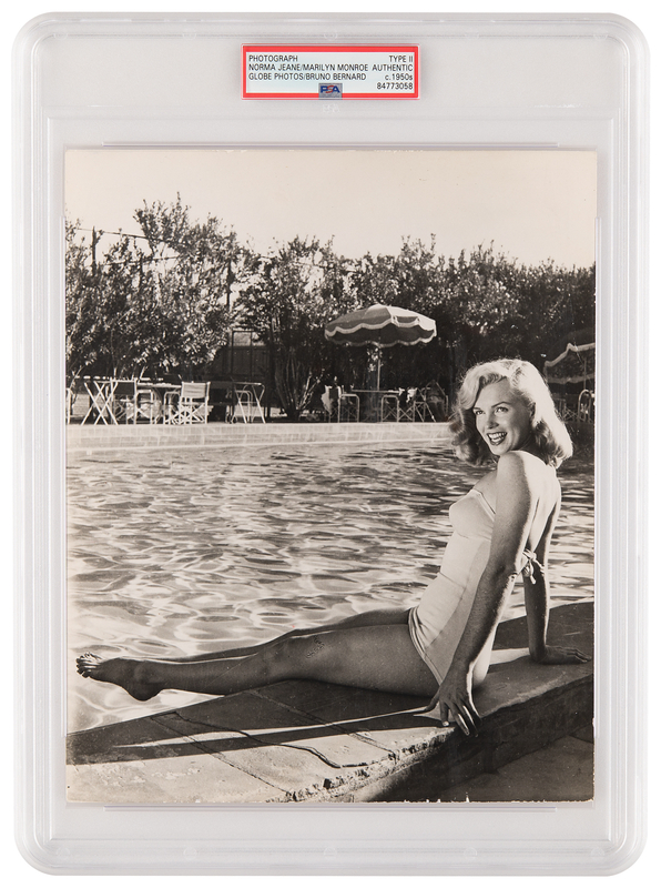 Lot 575 Marilyn Monroe Original Photograph - PSA Type II