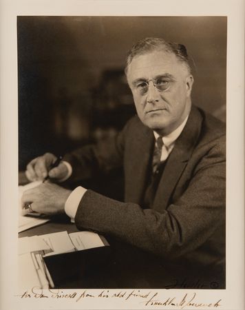 Lot #76 Franklin D. Roosevelt Oversized Signed Photograph - Image 2