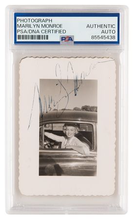 Lot #464 Marilyn Monroe Signed Photograph - From the Estate of Lee Strasberg - Image 1