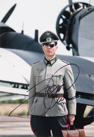 Lot #450 Tom Cruise Valkyrie Prop 'Soldbuch' Military Passport and Signed Photograph - Image 2