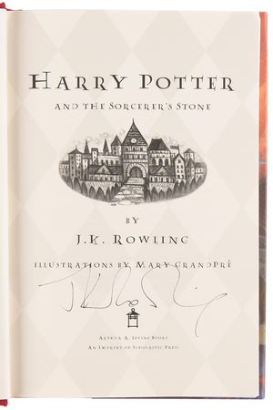 Lot #359 J. K. Rowling Signed Book - Harry Potter and the Sorcerer's Stone (Early US Edition) - Image 4