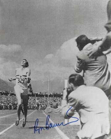 Lot #680 Roger Bannister (4) Signed Photographs - Image 3