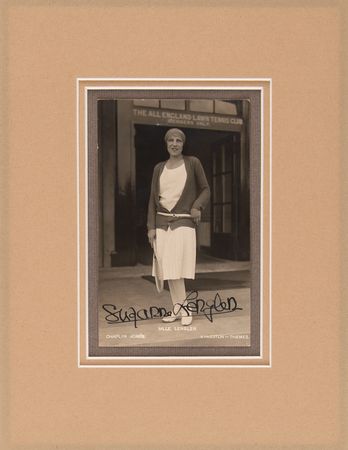 Lot #727 Suzanne Lenglen Signed Photograph - Image 1