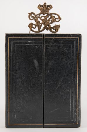 Lot #218 Queen Victoria Signed Cabinet Photograph in Royal Presentation Frame - Image 3