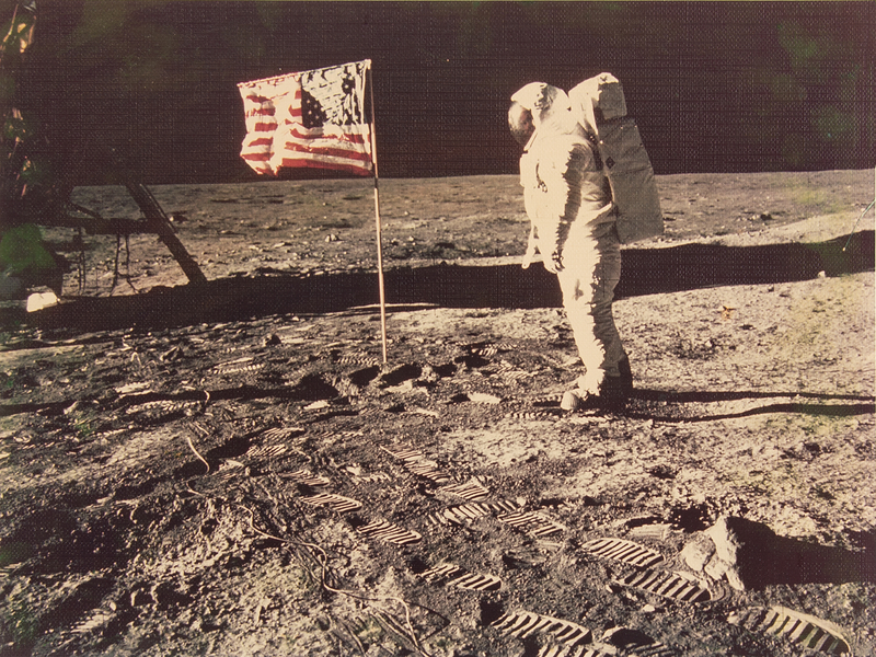 Lot 8187 Apollo 11 Original Oversized NASA Photograph (AS11-40-5874)