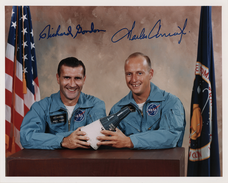 Lot 8093 Gemini 11 Crew-Signed Photograph