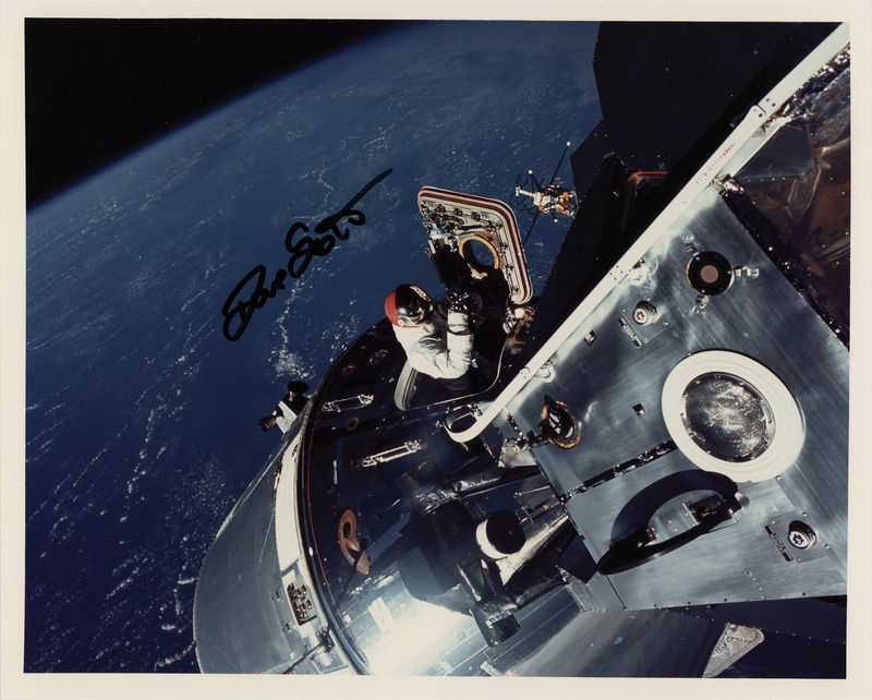 Lot 8161 Dave Scott Signed Photograph