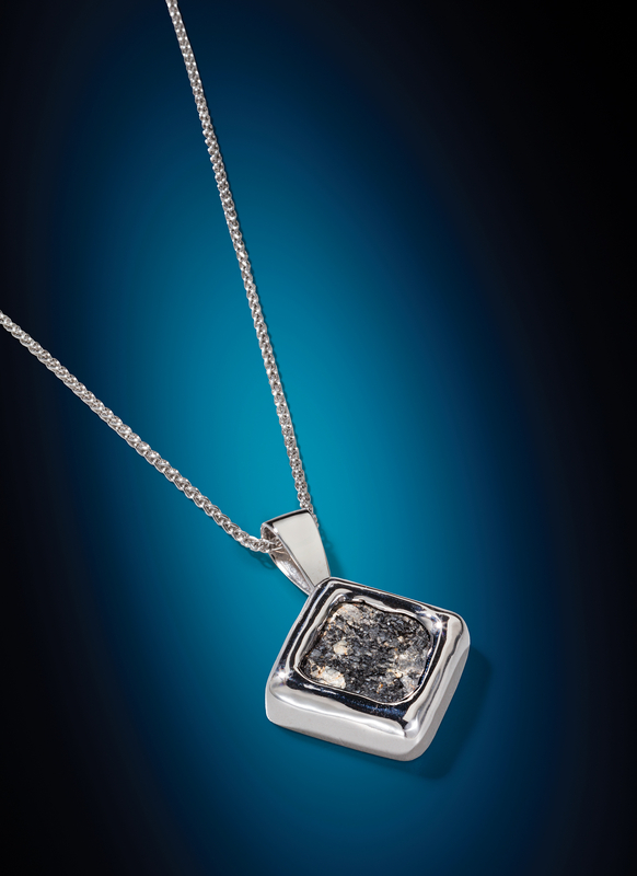 Lot 8662 Dar al Gani 262 Lunar Meteorite Specimen in White Gold Pendant Setting