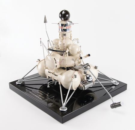 Lot #8608 Luna-16 Model ? The First Robotic Lunar Probe - Image 3