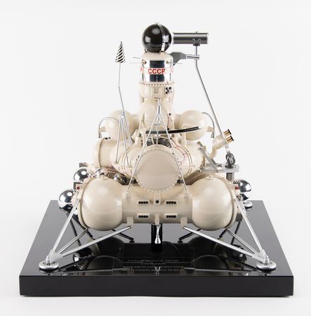 Lot #8608 Luna-16 Model ? The First Robotic Lunar Probe - Image 4