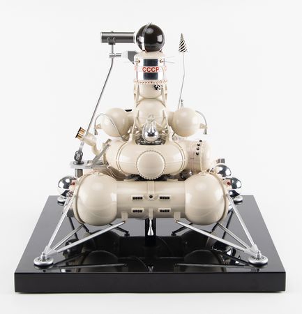 Lot #8608 Luna-16 Model ? The First Robotic Lunar Probe - Image 6