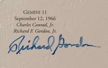 Lot #8436 Astronauts (24) Multi-Signed Print by Alan Bean - 'Reaching for the Stars' (Ltd. Ed. #82/1500) - Image 10