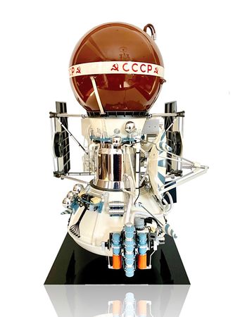 Lot #8610 Venera 9 Orbiter-Lander Model - Image 3