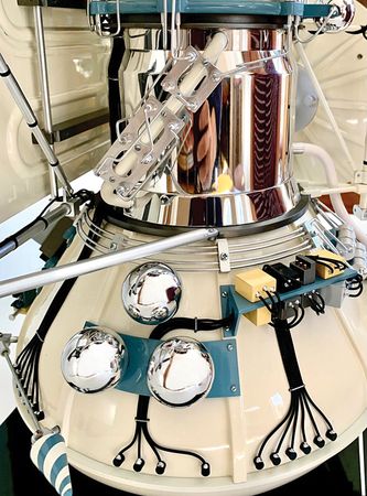 Lot #8610 Venera 9 Orbiter-Lander Model - Image 5