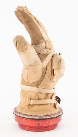 Lot #8082 Gemini G4-C Training Glove - Rare Forerunner to the A-1C Glove of Apollo 1 - Image 4