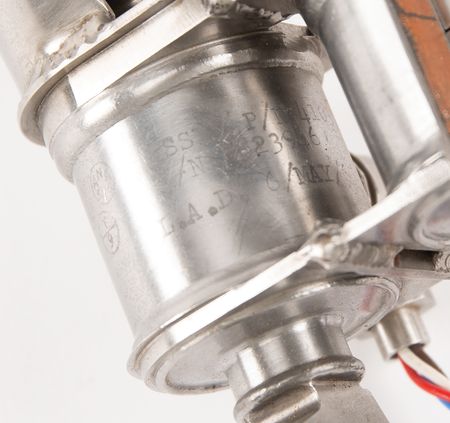 Lot #8473 AS-202: Spacecraft 011 Flown Rocketdyne SE-8 Rocket Engine Cutaway - Image 5