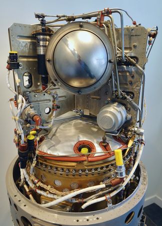 Lot #8486 Apollo Command Module Fuel Cell No. 3 from the CSM Simulator - Image 4