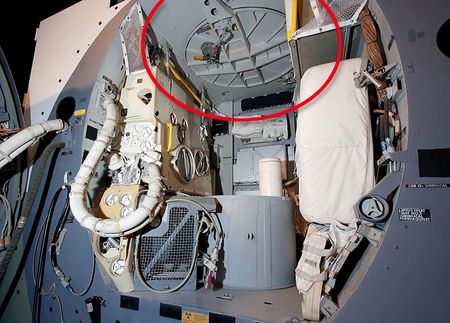 Lot #8487 Apollo Lunar Module Overhead Hatch - Designed to Allow Passage Between Spacecraft - Image 5