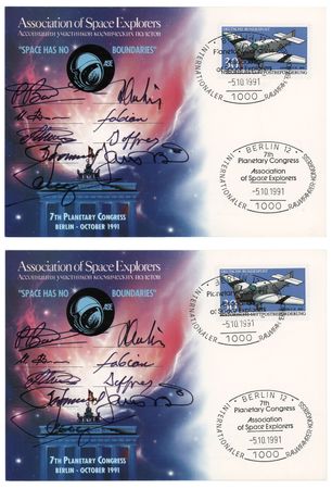 Lot #8440 Astronauts and Cosmonauts 7th Planetary Congress Cards with (55) Signatures - Image 5