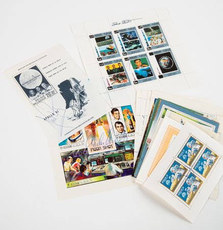 Lot #8426 Astronauts Signed 'Sieger' Stamp Collection (20) with Neil Armstrong - Image 1