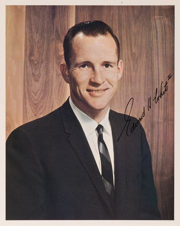 Lot #8122 Apollo 1 (3) Signed Photographs - Grissom,White, and Chaffee - Image 3