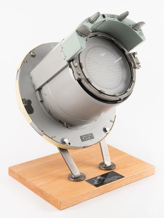 Lot #8644 Soyuz Descent Module VSK-4 (VZOR) Internal Navigational Periscope (Presumed Flown) - Image 1