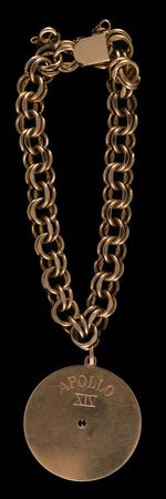 Lot #8314 Apollo 14 Lunar Surface-Flown 14K Gold Pendant - From the Personal Collection of Edgar Mitchell - Image 6