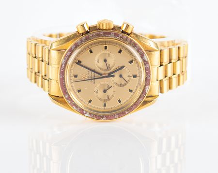 Lot #8248 Omega Speedmaster Professional 18K Gold Apollo 11 Commemorative Watch - From the Personal Collection of Richard Gordon - Image 5
