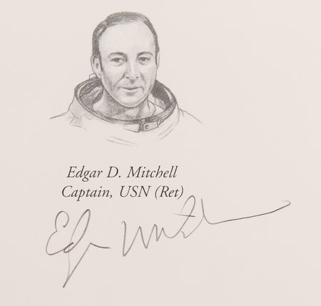 Lot #8443 Moonwalkers: Alan Bean, Gene Cernan, and Edgar Mitchell Signed Print - 'Hello Universe' (Ltd. Ed. #30/550) - Image 5