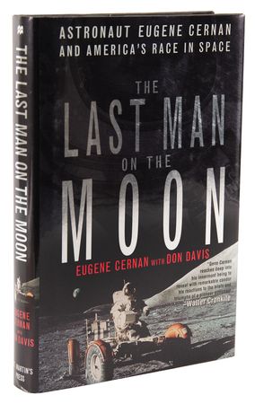 Lot #8412 Gene Cernan Signed Book - The Last Man on the Moon - Image 3