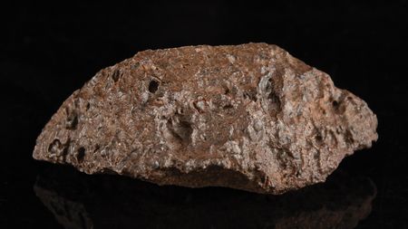 Lot #8665 Oued El Hamim 001 Lunar Meteorite Individual - A Complete Moon Rock! - Image 7