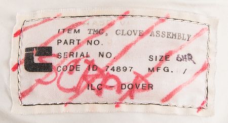 Lot #8474 Space Shuttle Phase VI EMU Glove - Image 6