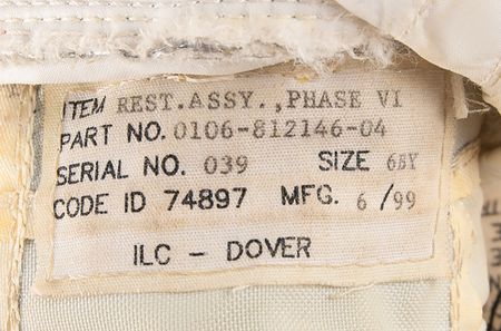 Lot #8474 Space Shuttle Phase VI EMU Glove - Image 7