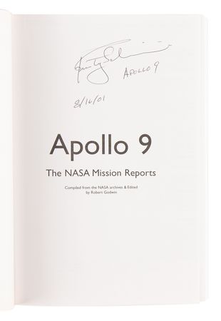 Lot #8433 Apollo Astronauts (6) Signed Books - The NASA Mission Reports, with Aldrin, Lovell, and Cernan - Image 4
