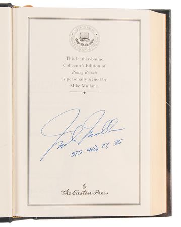 Lot #8437 Astronauts (7) Signed Books with Aldrin, Mitchell, and Carpenter - Image 6