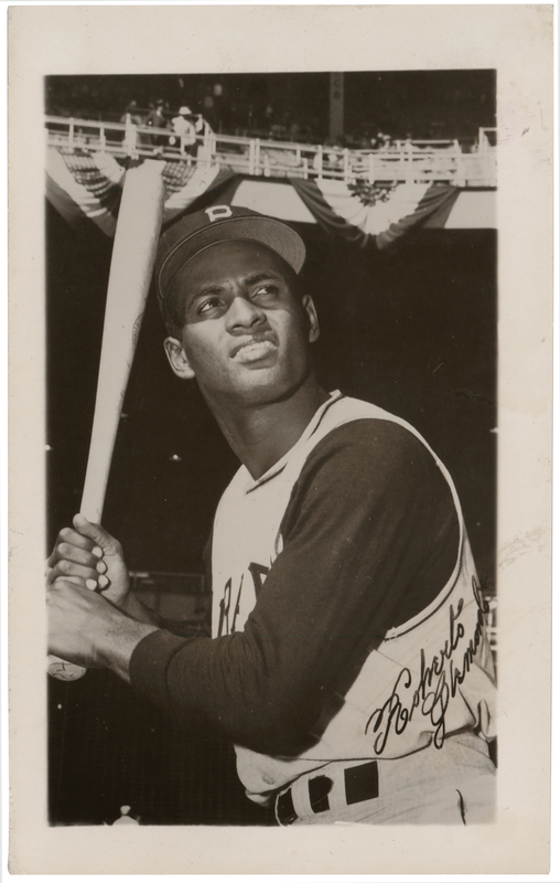Lot 947 Roberto Clemente Signed Photograph